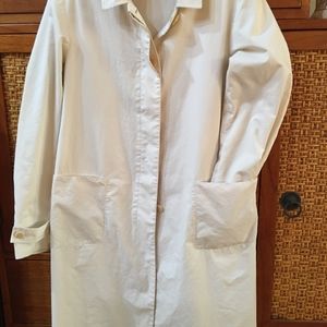 Trench / Lab Coat